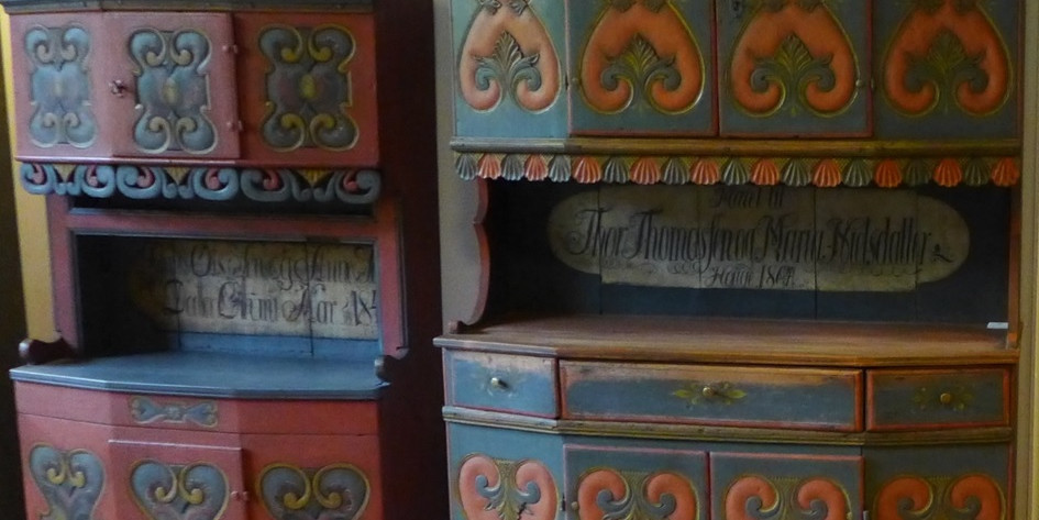 de-heibergske-samlinger/urdahl_framskap_rosemaling.jpg.