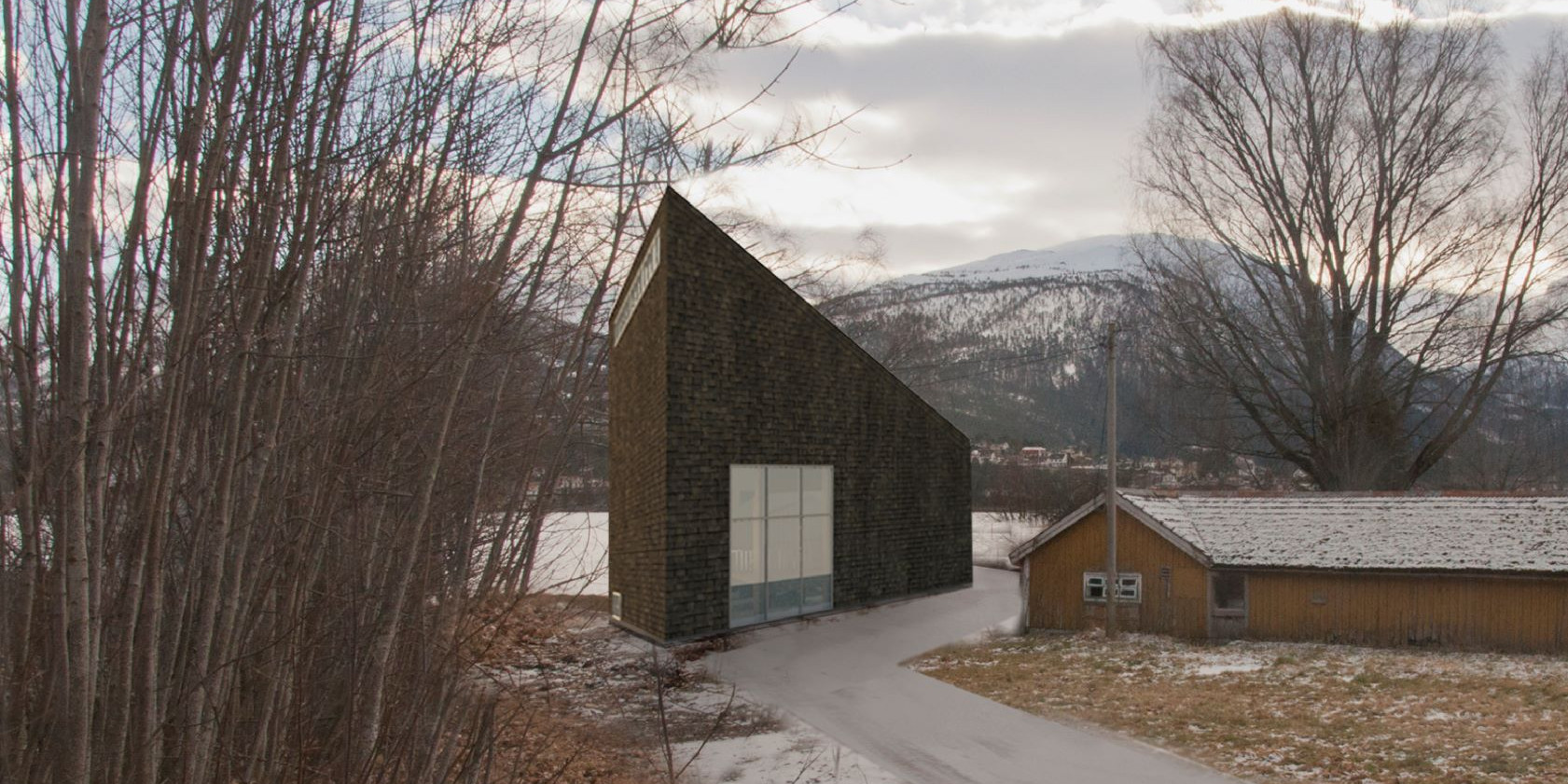 Skisse av eit spisst bygg med store vindauge ved fjorden