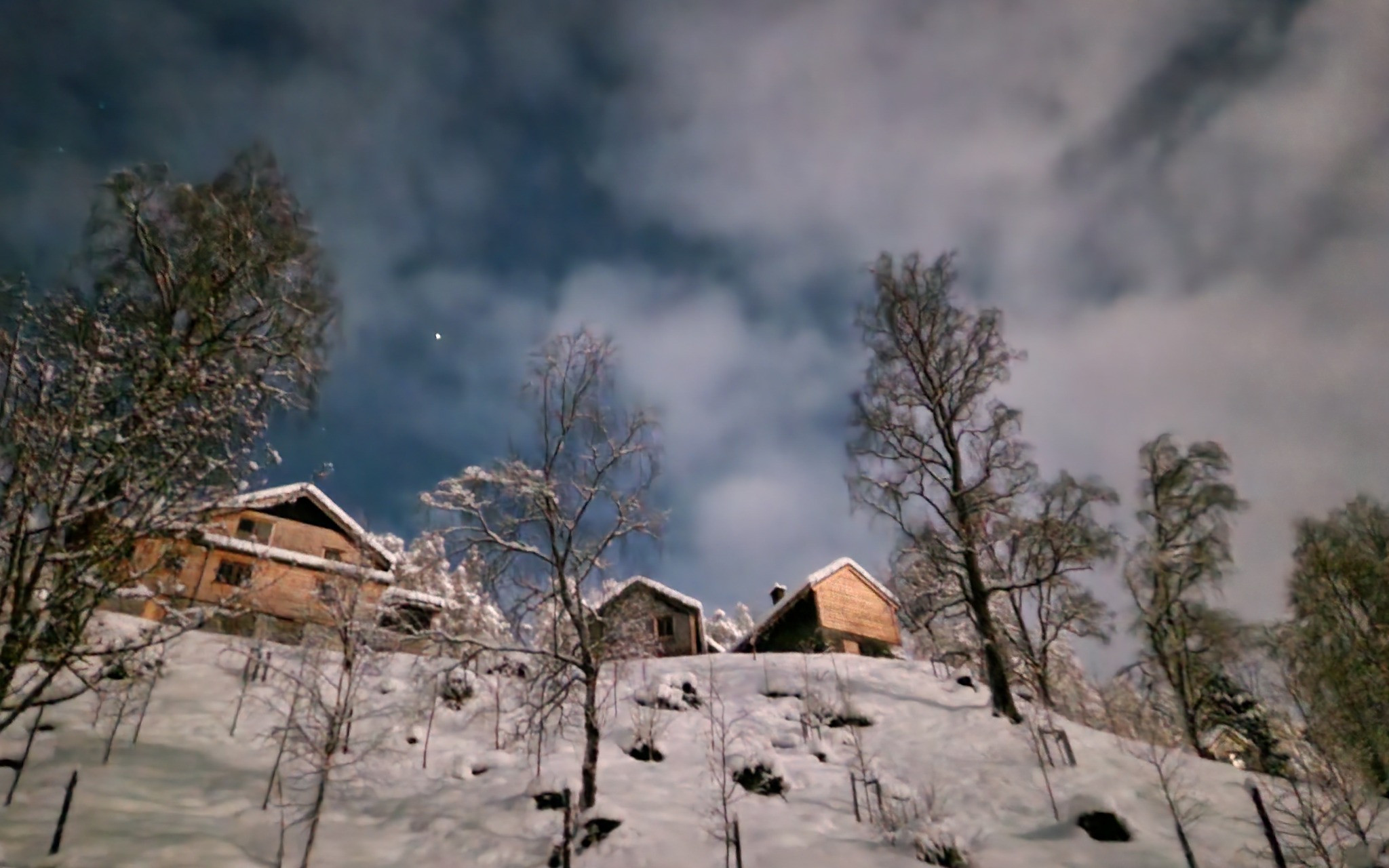 Bilete av Astruptunet vinterstid